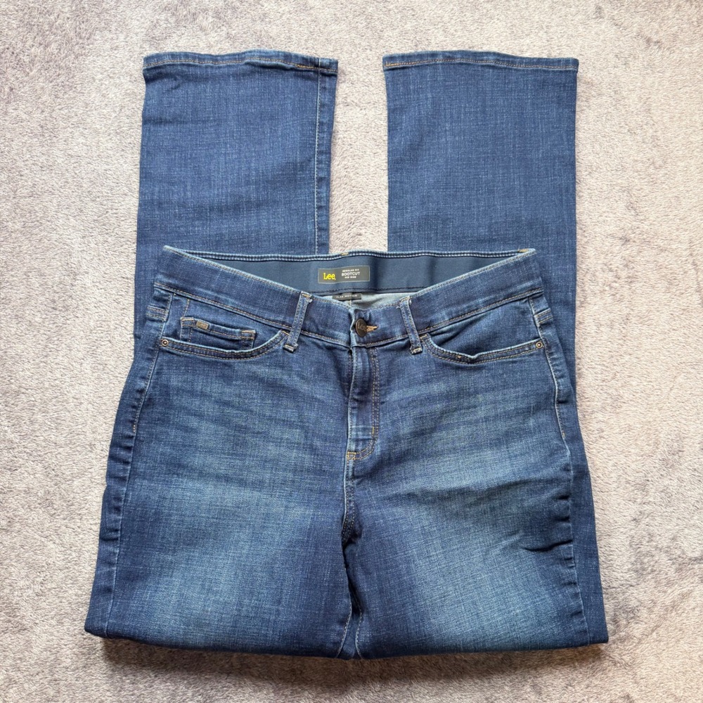 Lee Womens Flex Motion Regular Fit Bootcut Mid Rise Dark Wash Jeans 12M 31.5"